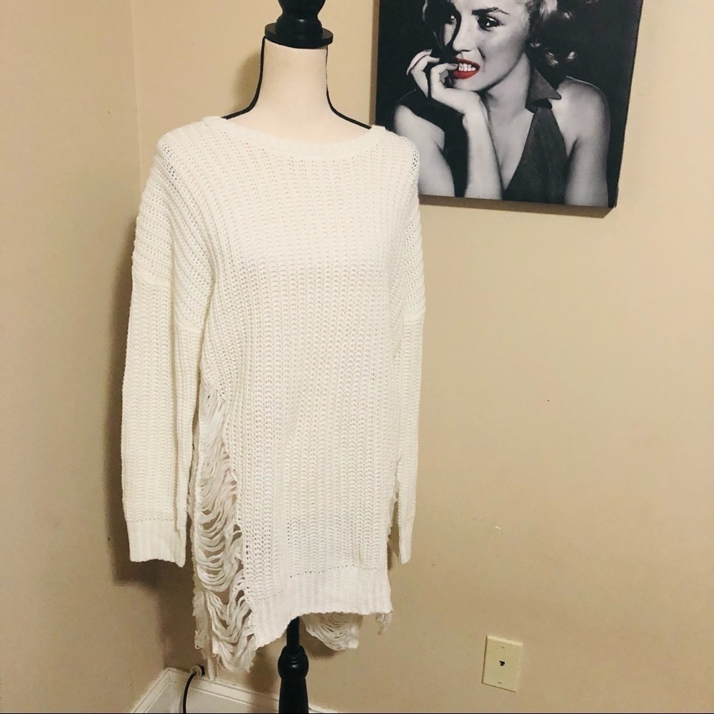 Derek Heart Sweater Side Cut Design